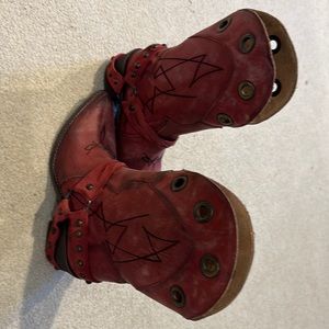 Circle G size 7.5 Red Cowboy boot